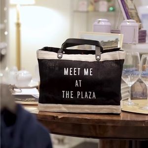 Meet me at the Plaza tote